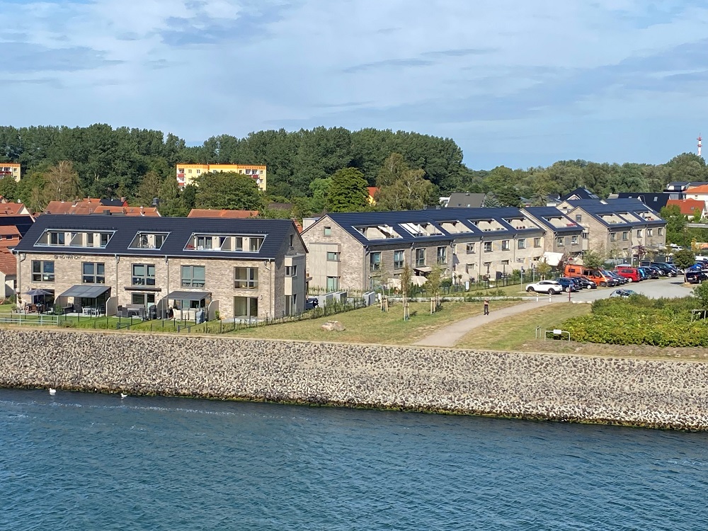 Neubau von 23 Reihenhäusern Oberlotse-Voss-Weg in Hohe Düne